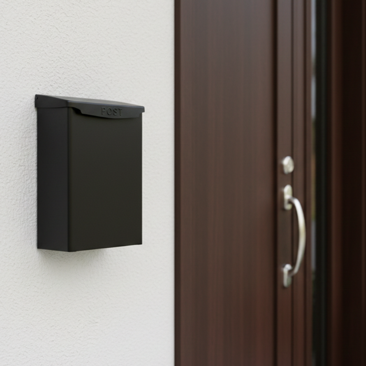 Briefkasten B32 Wand schwarz Aluminium modern
