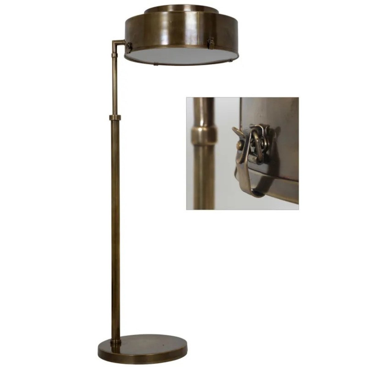 Messinglampe in Antik-Messingoptik mit E27-Fassung