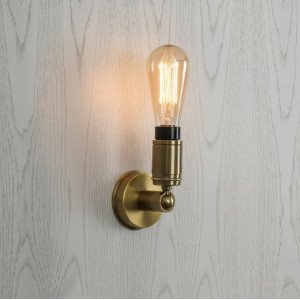 Messinglampe in der Farbe antik messing mit einer E27 Fassung