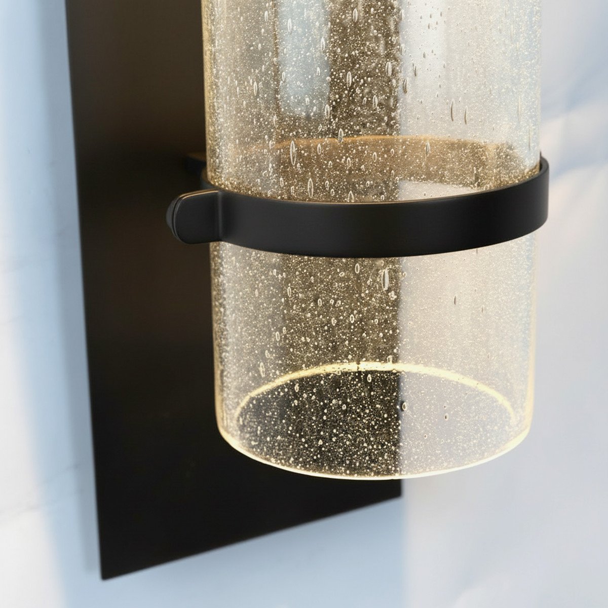 Messinglampe in antikem Schwarz mit E27-Fassung