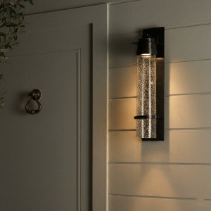 Messinglampe in antikem Schwarz mit E27-Fassung