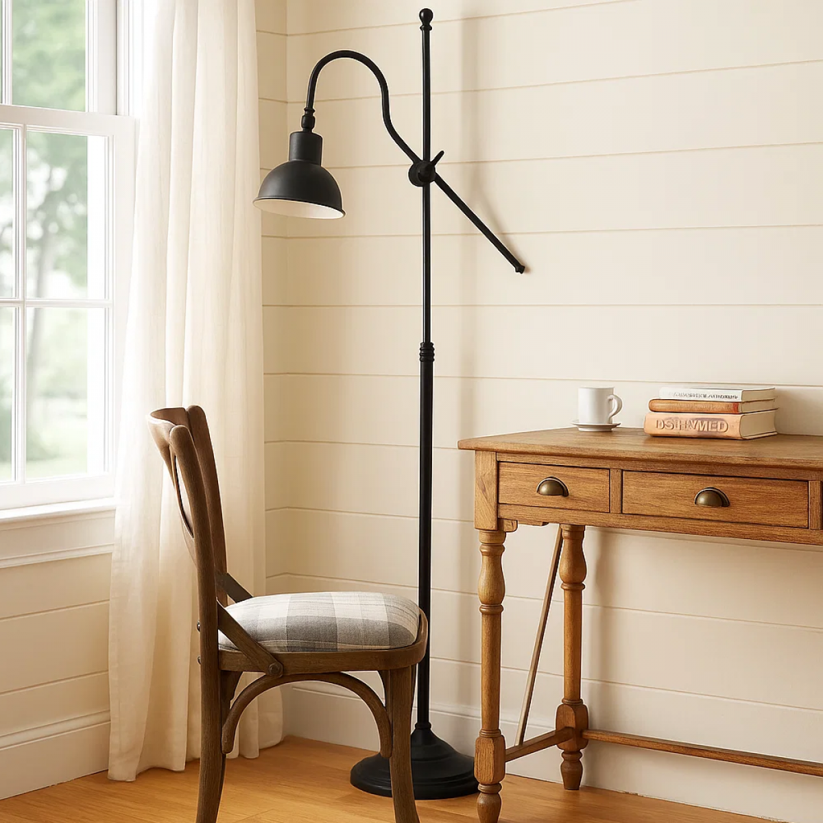 Messinglampe in der Farbe Antikschwarz mit einer E27-Fassung