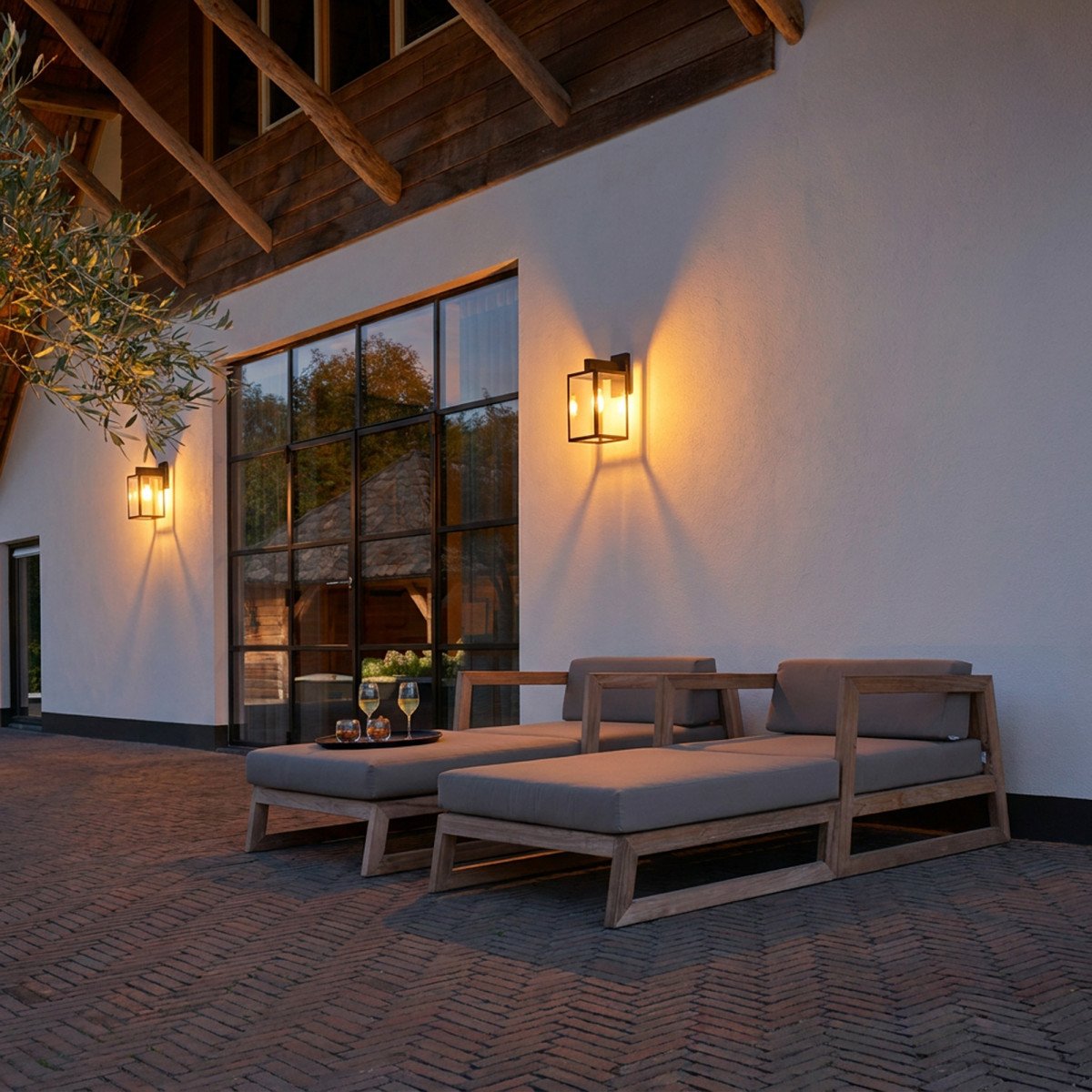 Hampton Wandlampe inklusive Lichtquelle Tag - Nachtsensor