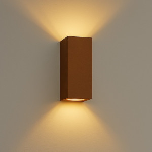 Wandlampe Up und Downlighter Geo aus Corten Stahl für Außen 