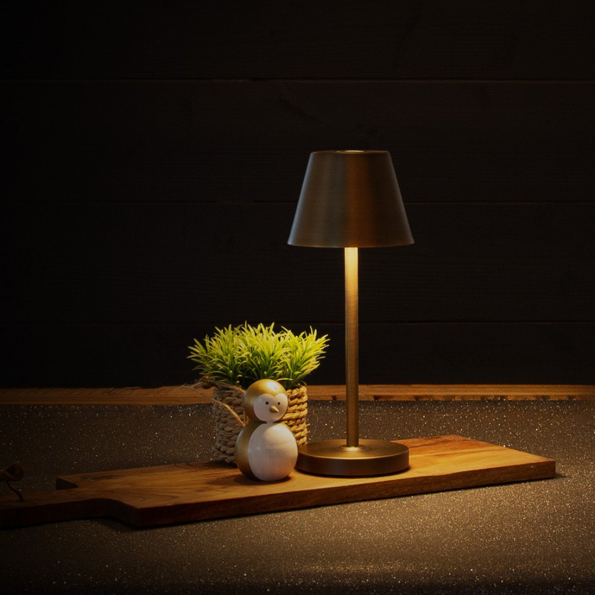 Außen- und Innenlampe Bronze Tischlampe modern