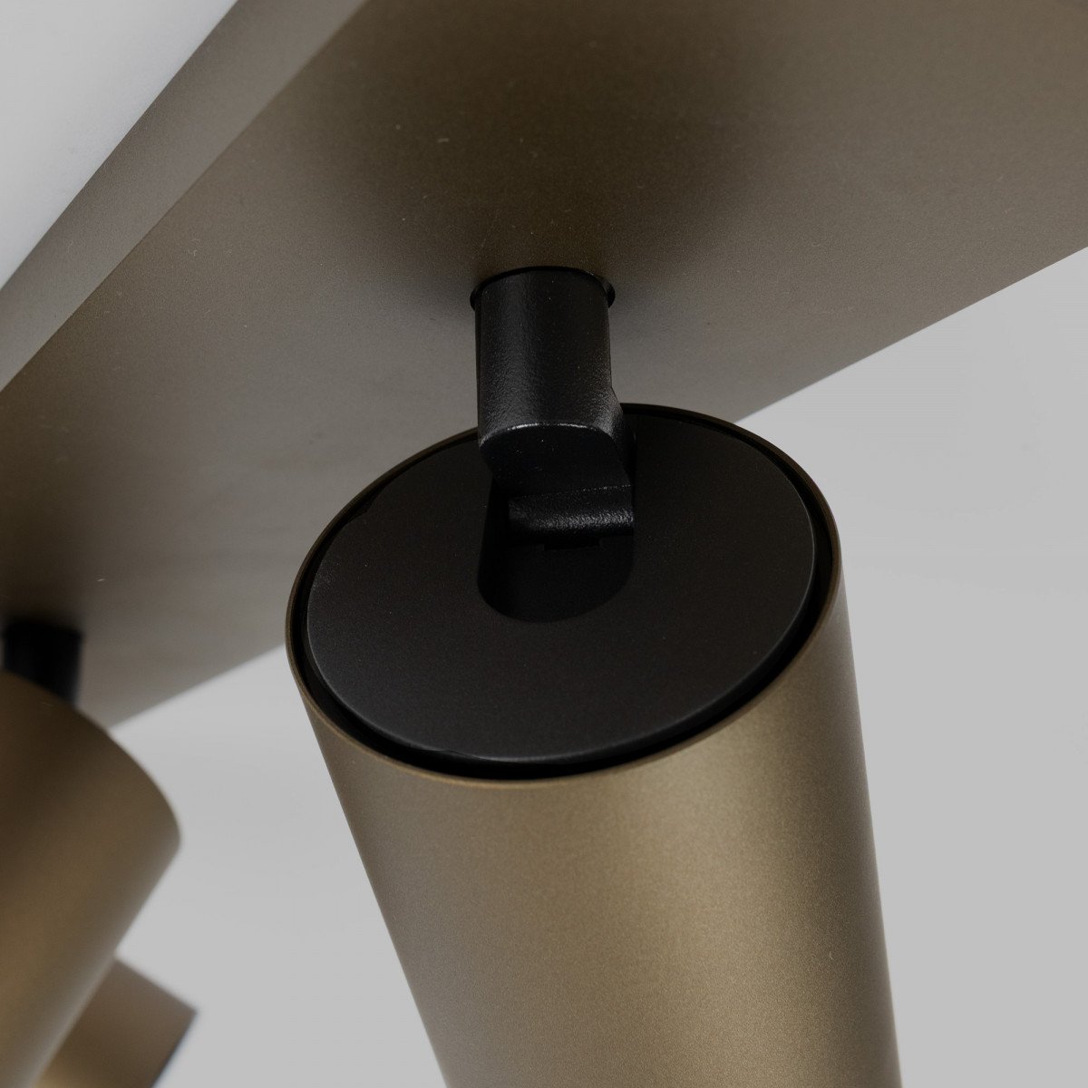 Innenbeleuchtung Mila Aufbauleuchte Bronze modern