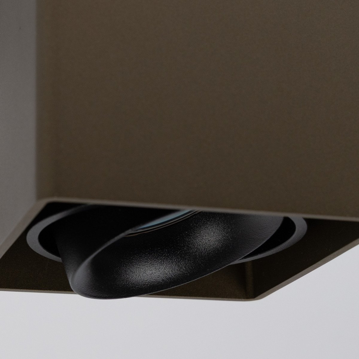 Innenbeleuchtung Bjron Aufbau-Spot Bronze modern