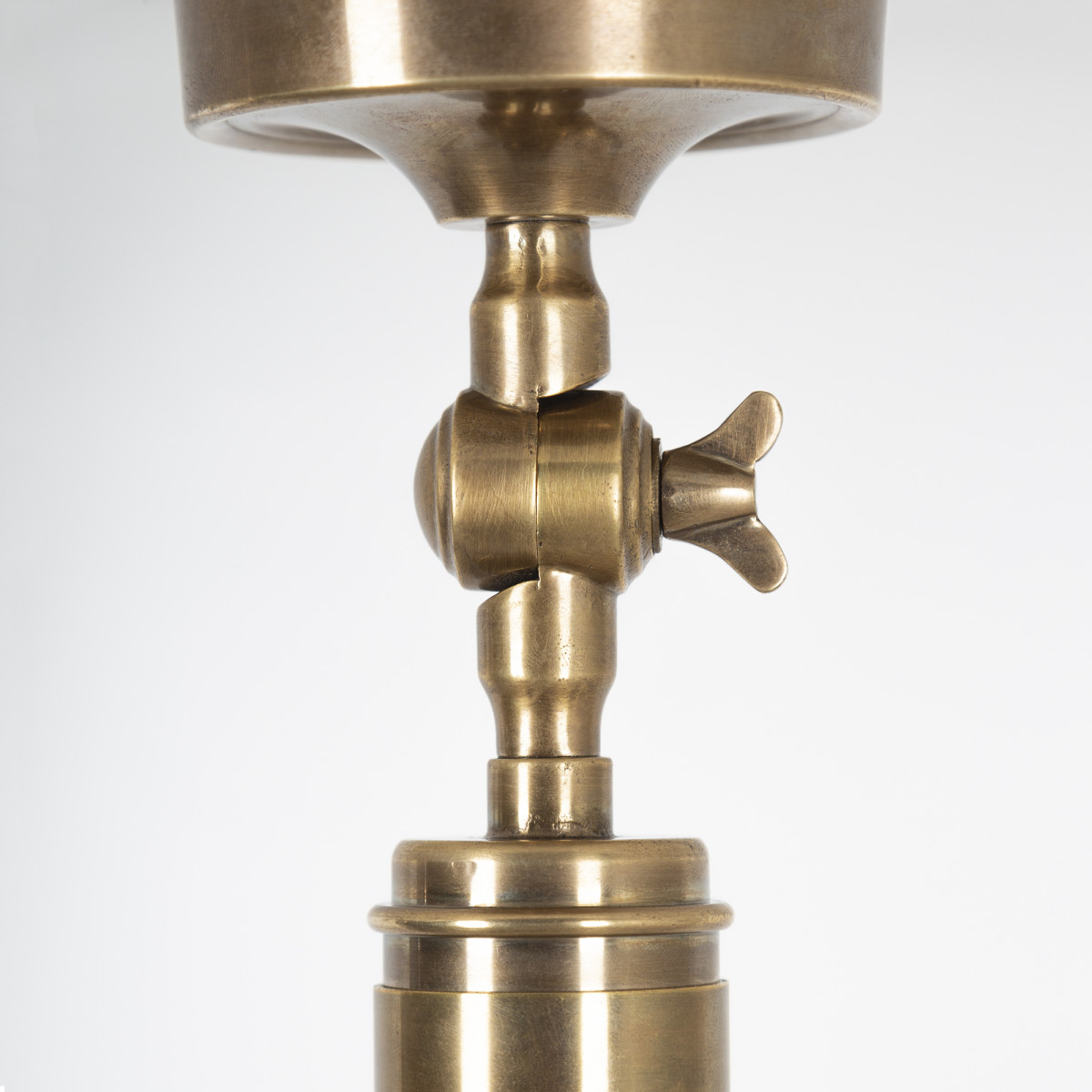 Emeli Wandlampe jetzt in verschiedenen Farben erhältlich auf Nostalux.de