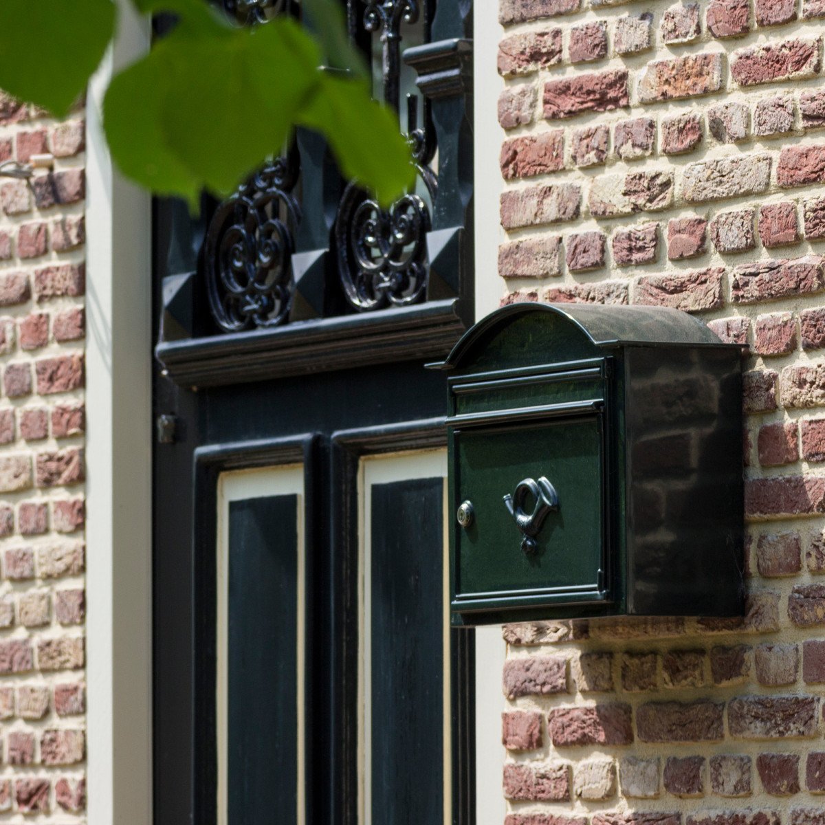B13 Briefkasten Grün 