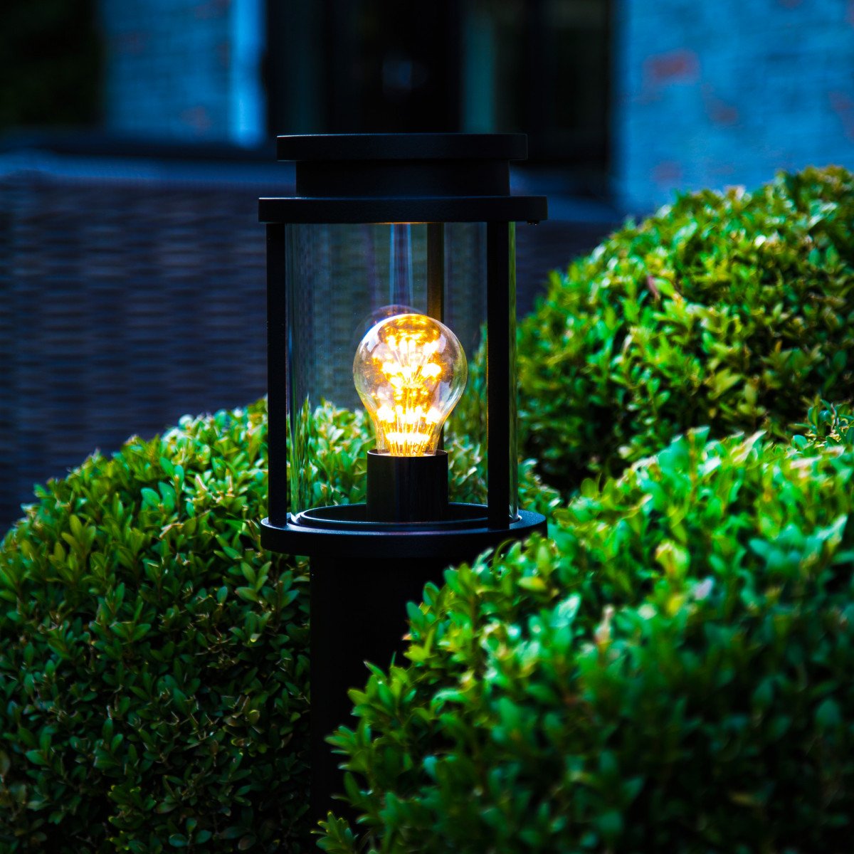 Gartenleuchte Sydney aus rostfreiem Edelstahlgehäuse mit Dämmerung LED Leuchtmittel 