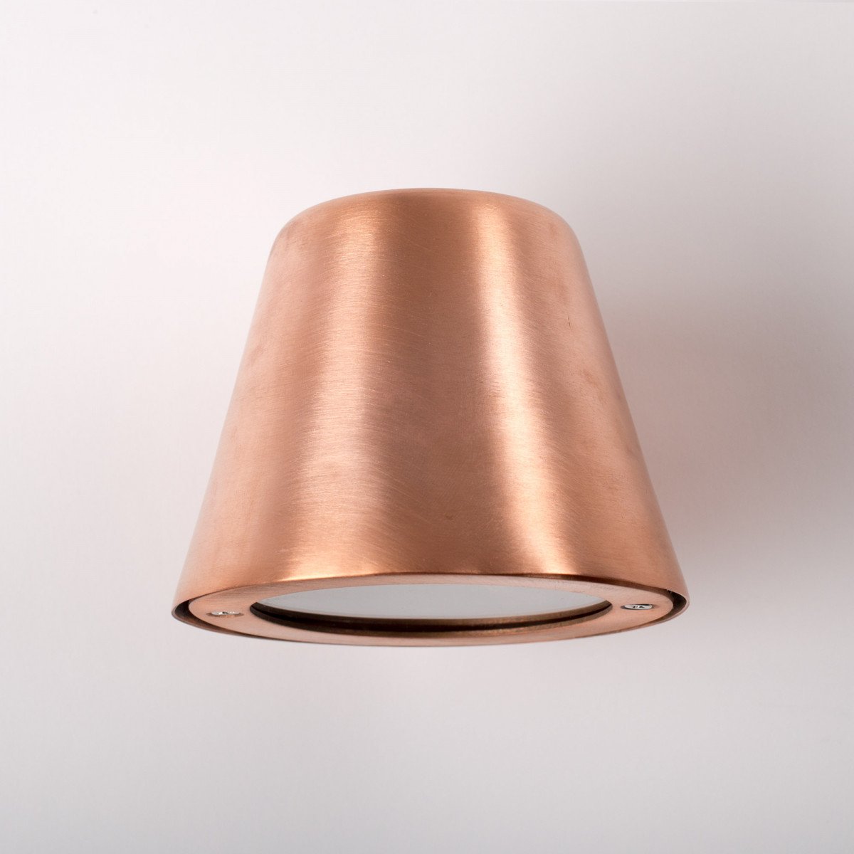 Kupferne Stalllampe GU10 mit Tag-/Nachtsensor